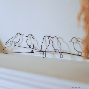 Branche d'oiseaux en fil de fer
