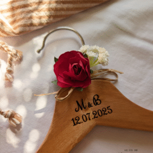 Cintre mariage date gravure sur bois