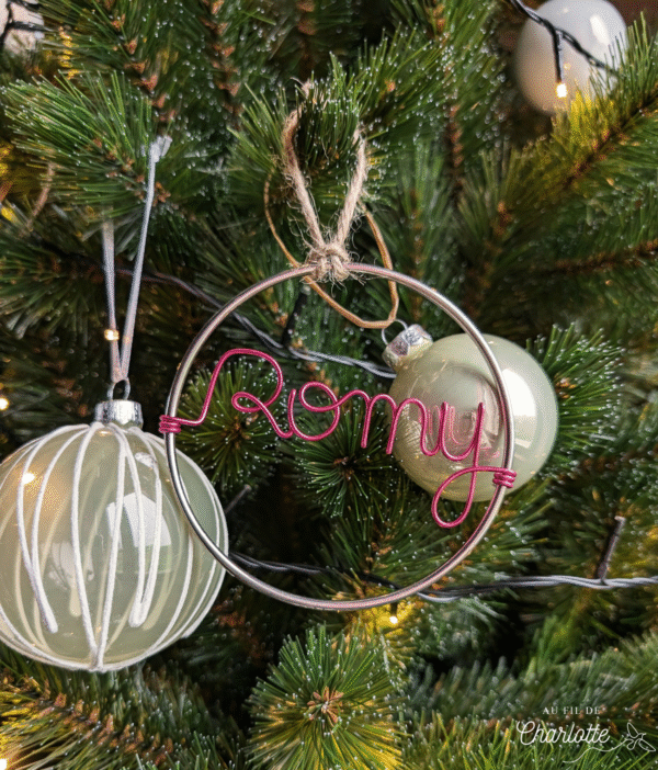 Boule de noël personnalisée prénom mot