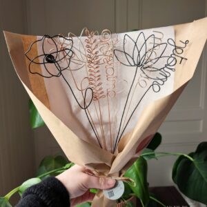Bouquet de fleurs en fil à personnaliser