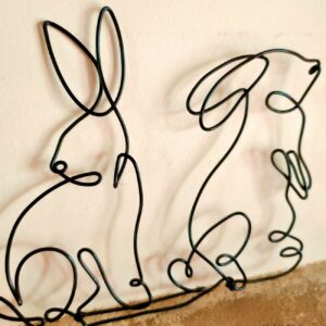 Famille de lapins en fil d'acier à accrocher ou poser
