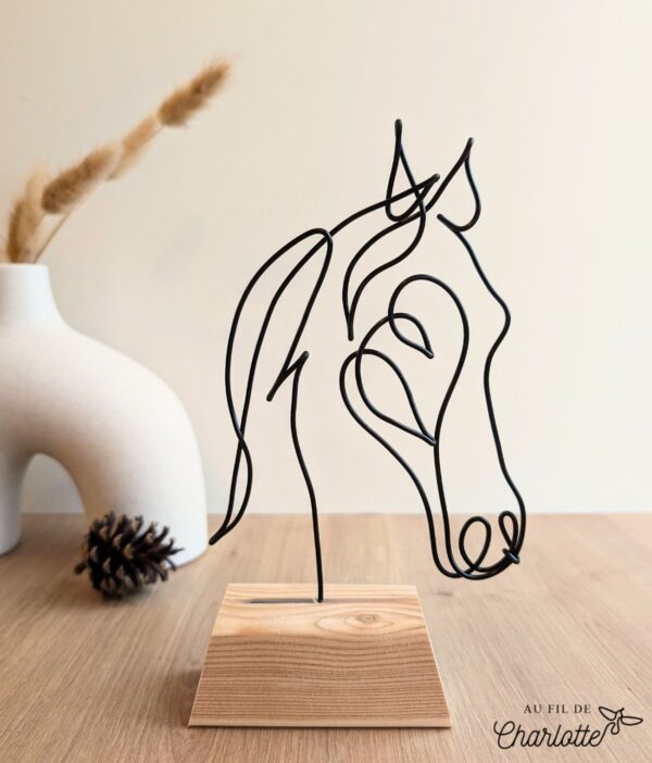 Tête de cheval sur socle
