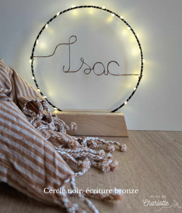 Cercle lumineux prénom famille fil de fer