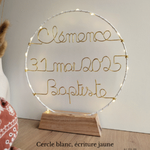 Cercle lumineux prénom famille fil de fer