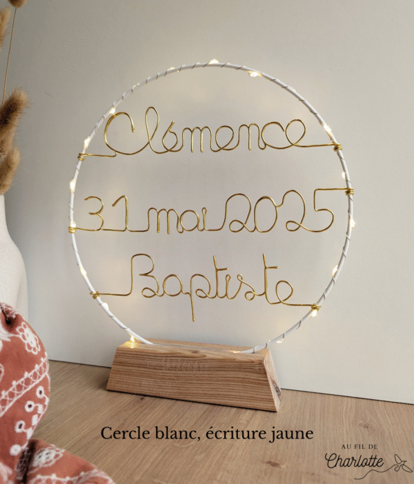 Cercle lumineux prénom famille fil de fer