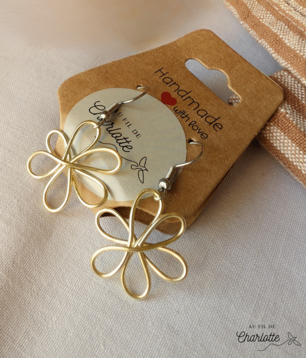 Boucles d'oreille fleur pâquerette fil de fer