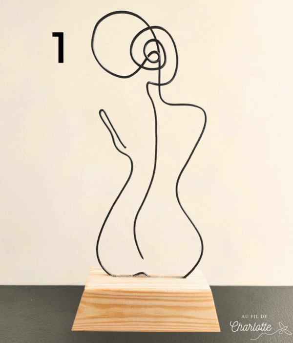 Silhouette de femme minimaliste en fil de fer
