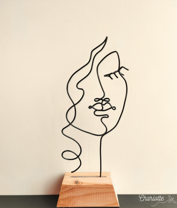 Visage femme abstrait fil de fer