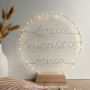 Cercle lumineux prénom famille fil de fer