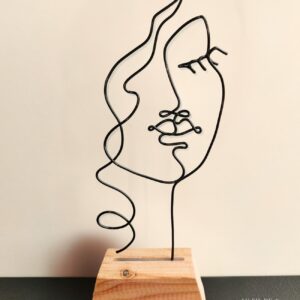 Visage en fil de fer à personnaliser sur socle en bois