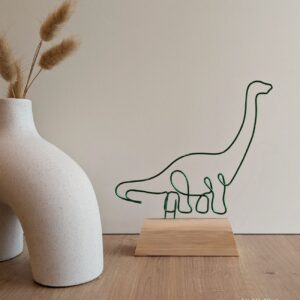 dinosaure en fil d'acier
