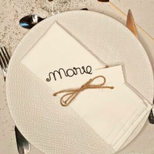 Marque place en fil d'acier personnalisé pour mariage