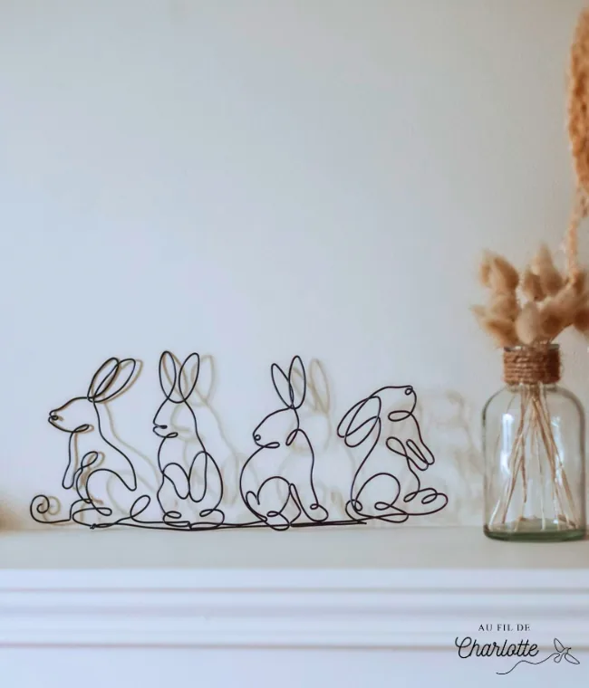 Famille lapins en fil de fer