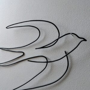 Hirondelles en fil d'aluminium
