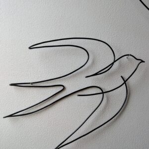 Hirondelles en fil d'aluminium